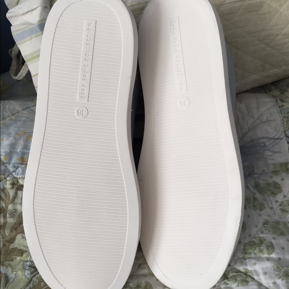 Zara NWT grey removable feather 🪶 sneakers 👟 - Picture 6 of 6